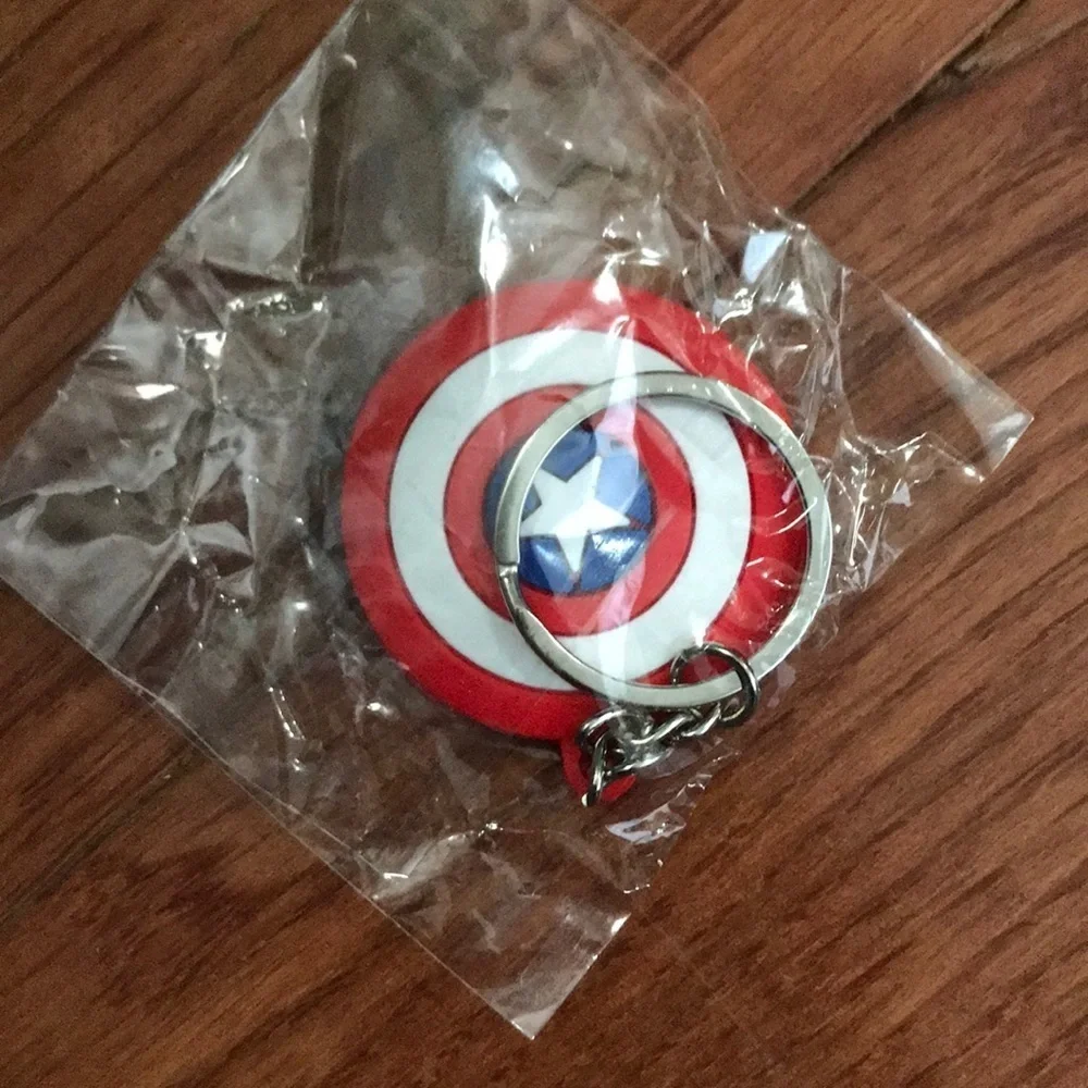 New Avengers airpod case and keychain